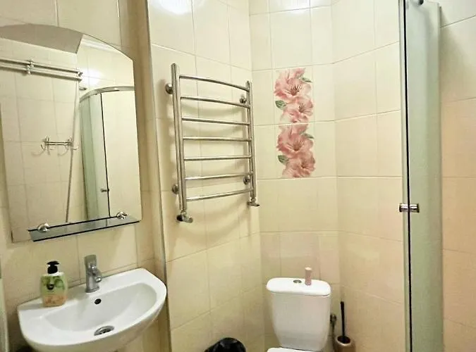 伦贝格精英公寓