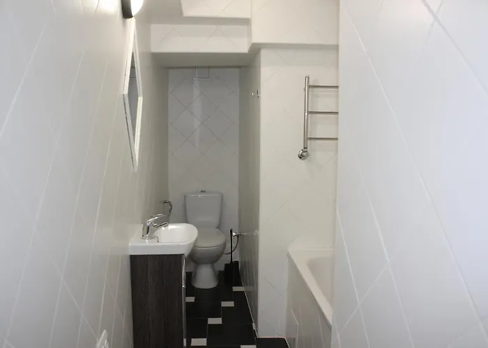 伦贝格精英公寓 酒店