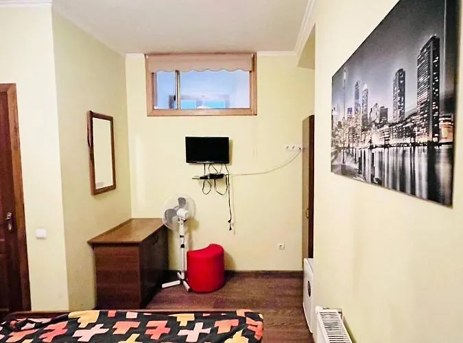 Elite * リヴィウ